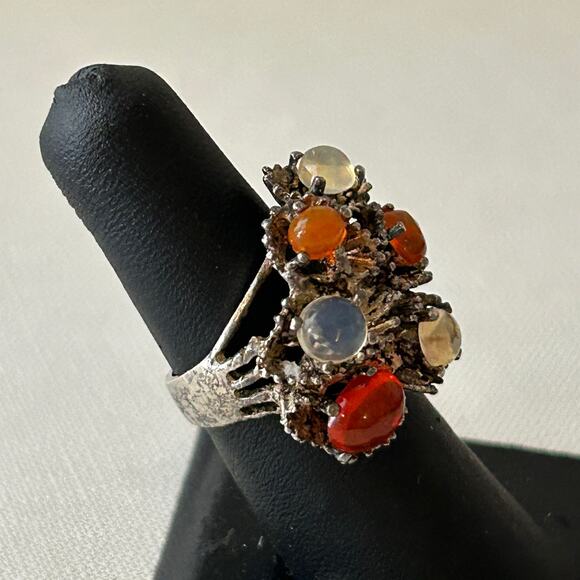 Vintage Brutalist Sterling Silver Ring w/ Opal & Carnelian Cabochons, Size 7 - Picture 4 of 7